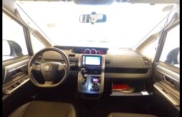
										2013 TOYOTA Voxy Black full									