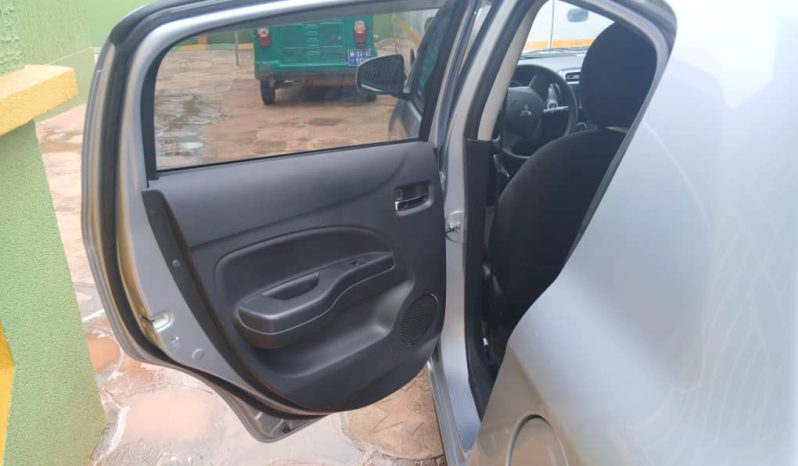 
								2013 Mitsubishi Mirage Silver full									