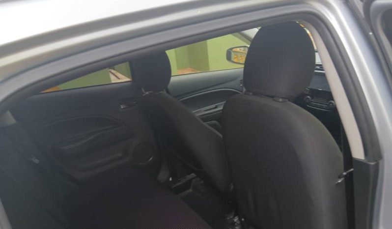 
								2013 Mitsubishi Mirage Silver full									