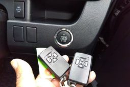 
										2013 TOYOTA Voxy Black full									