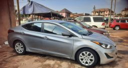 
										Hyundai Elantra – Silver Sedan full									