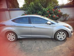 
										Hyundai Elantra – Silver Sedan full									