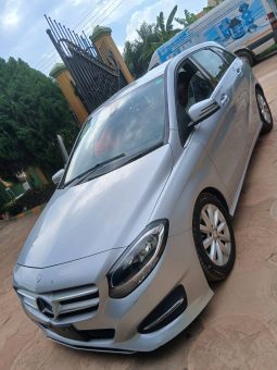 
										Mercedes-Benz B-Class – Silver Hatchback full									