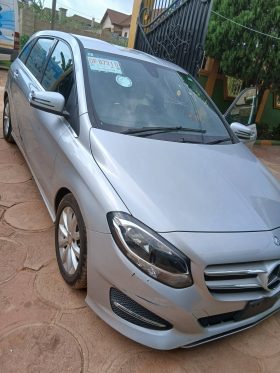 Mercedes-Benz B-Class – Silver Hatchback