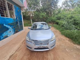 Nissan Sylphy – Silver Sedan