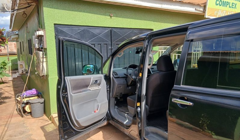 
								Toyota Voxy – Black 8-Seater MPV full									